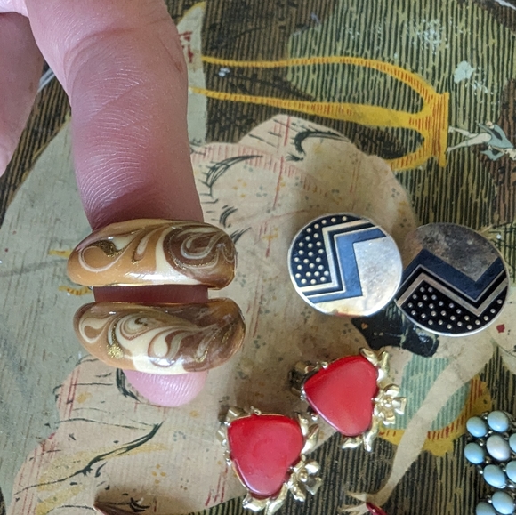 Vintage Earring Lot - Picture 4 of 10